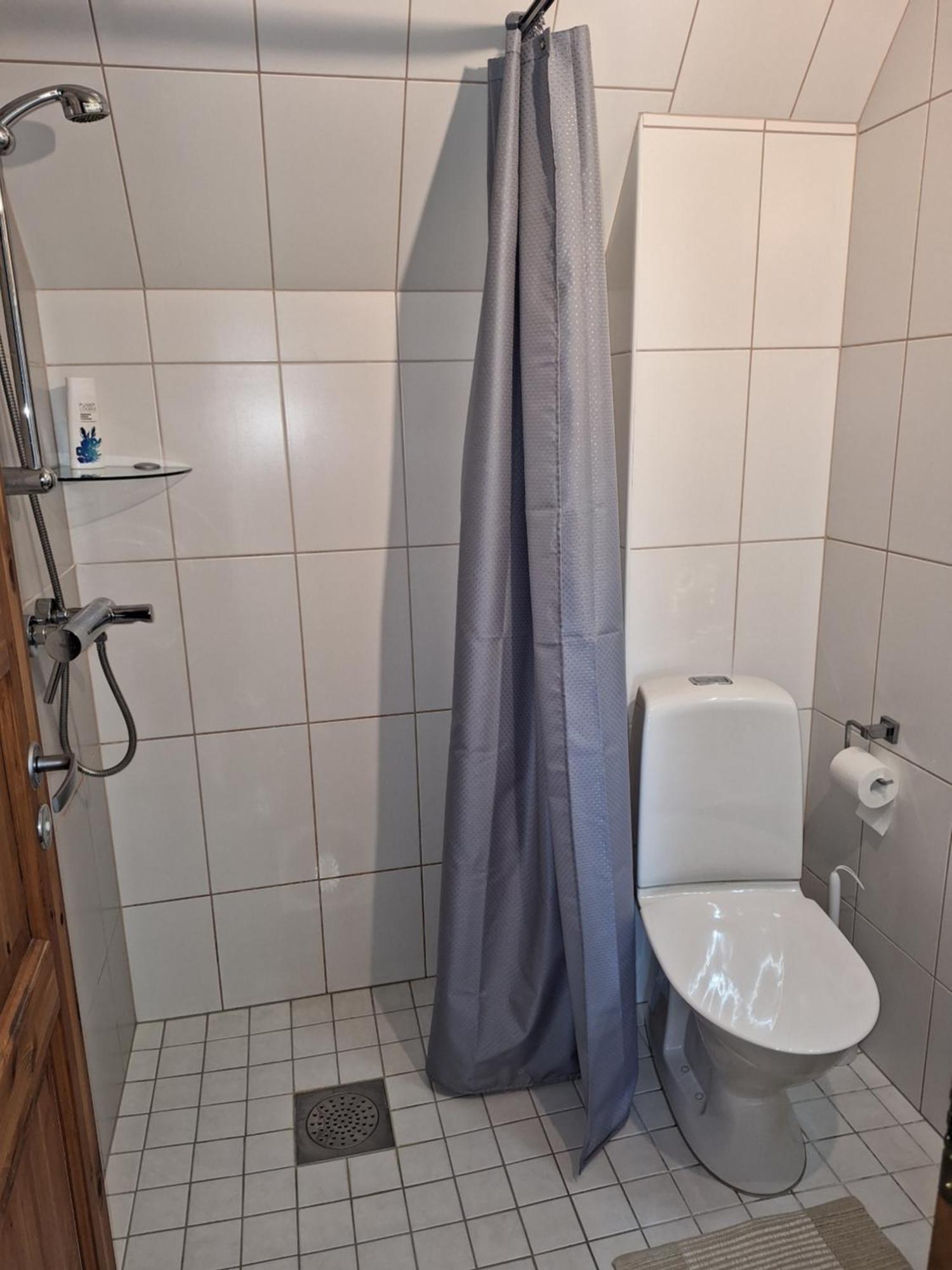 Kraavi Guest Hostel Kuressaare Esterno foto