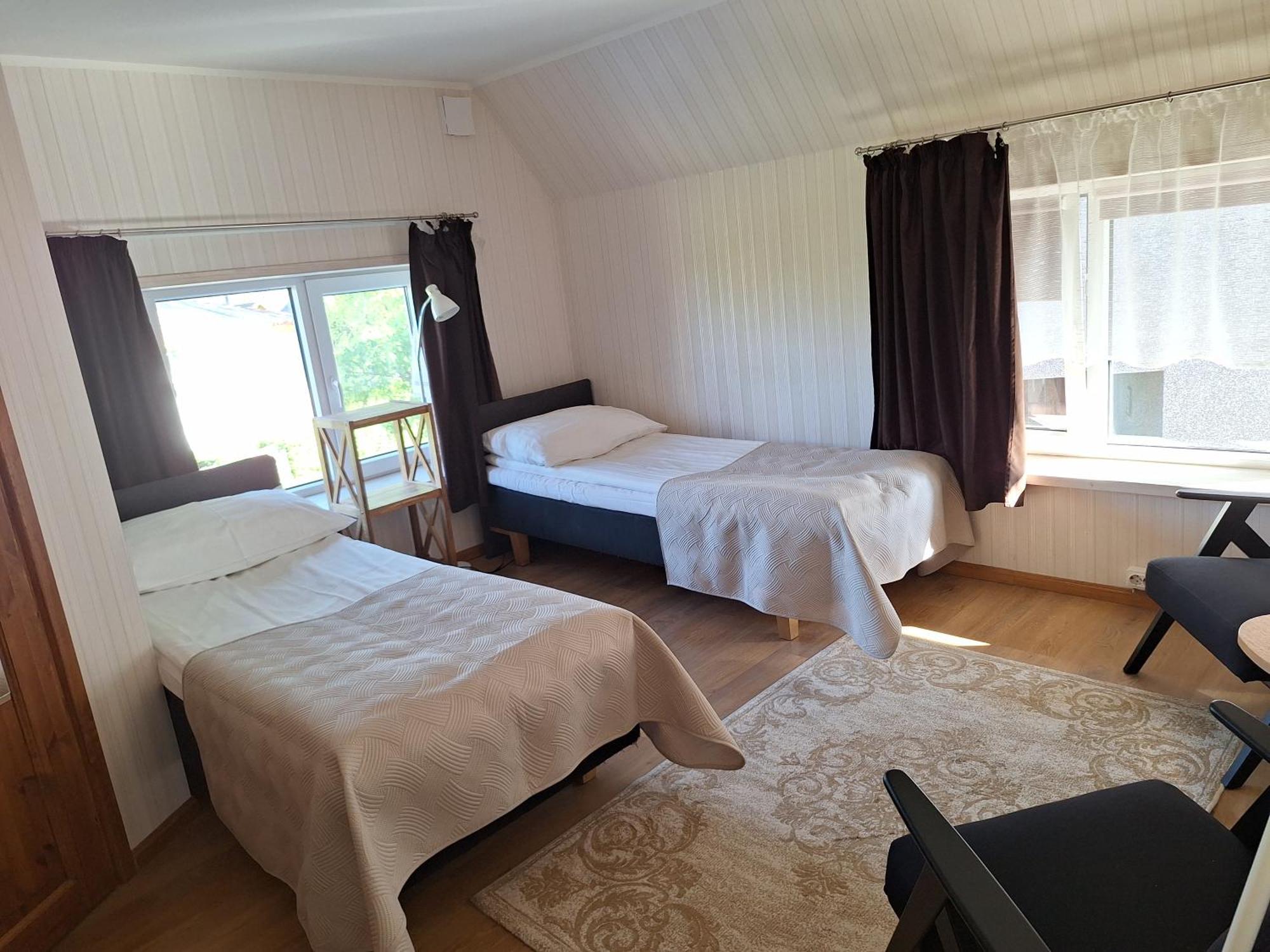 Kraavi Guest Hostel Kuressaare Esterno foto
