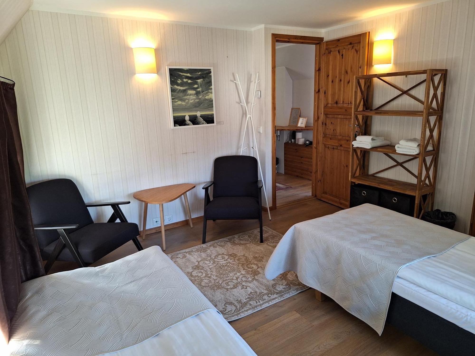 Kraavi Guest Hostel Kuressaare Esterno foto